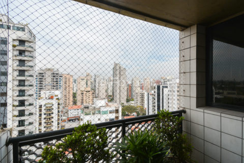 Image 11 - 1028836