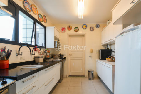 Image 44 - 1028836