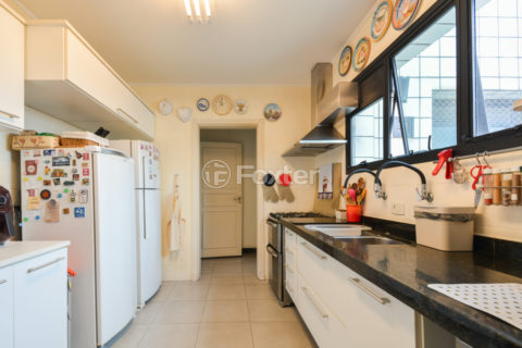 Image 41 - 1028836