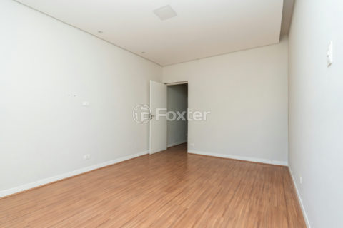 Image 39 - 1028844