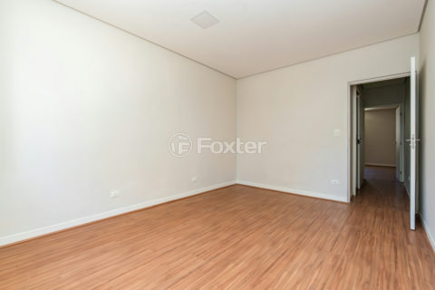 Image 33 - 1028844