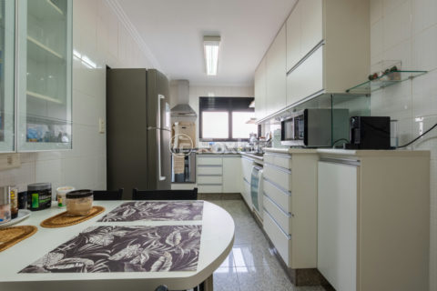 Image 43 - 1028850