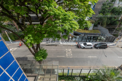 Image 38 - 1028850