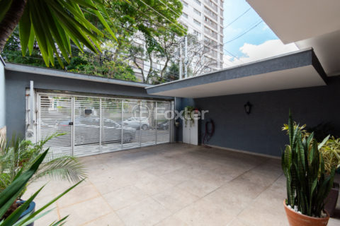 Image 33 - 1028854