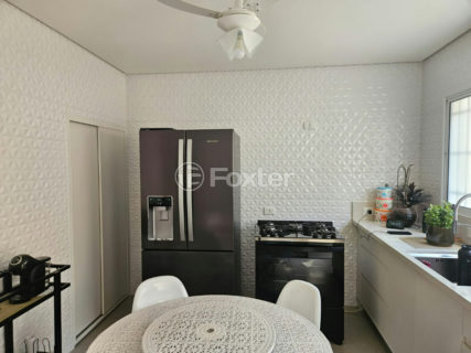 Image 21 - 1028856