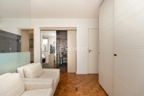 Image 30 - 1028860