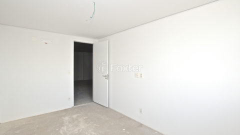 Image 32 - 1028861