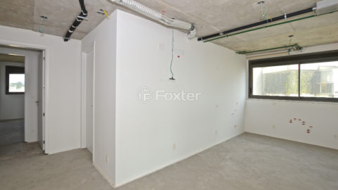 Image 17 - 1028861