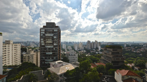 Image 8 - 1028861