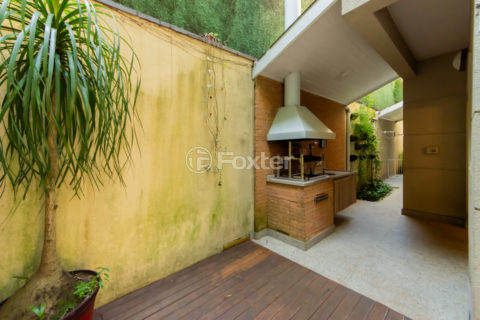 Image 21 - 1028862