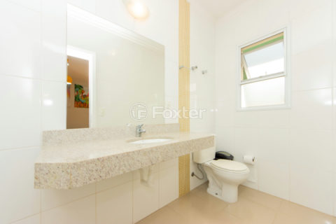 Image 35 - 1028862