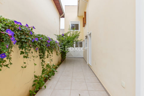 Image 44 - 1028868