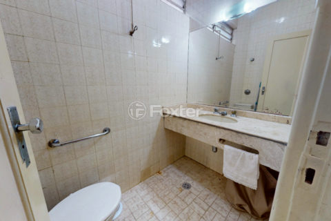Image 37 - 1028870