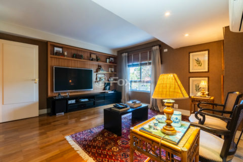 Image 32 - 1028871