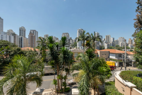 Image 4 - 1028871