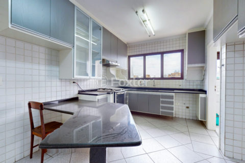 Image 33 - 1028876