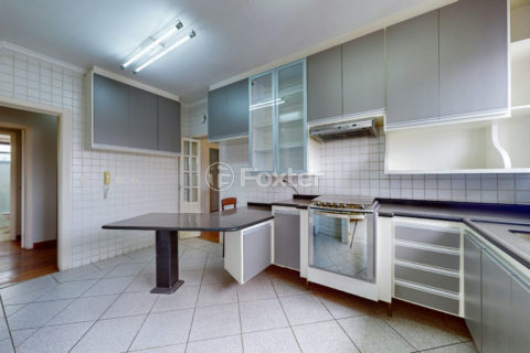 Image 38 - 1028876