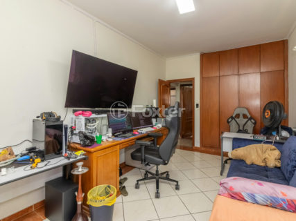 Image 39 - 1028881