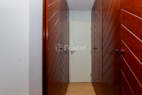 Image 22 - 1028884