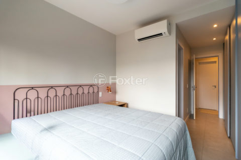 Image 22 - 1028885