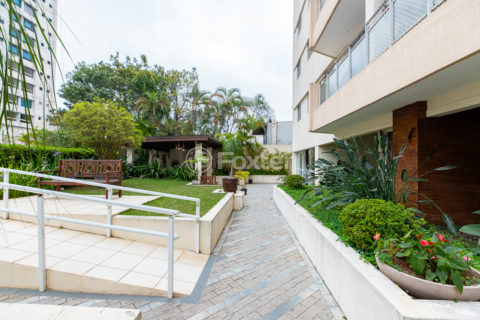Image 33 - 1028889