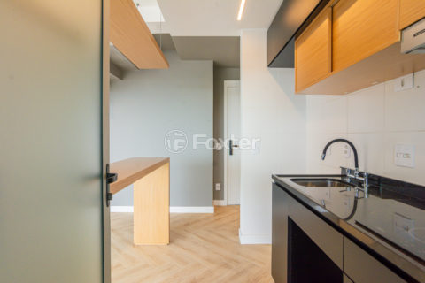 Image 9 - 1028893