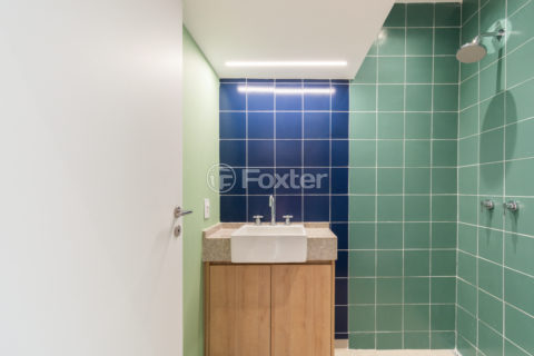 Image 7 - 1028900