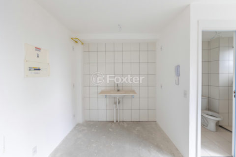 Image 6 - 1028904
