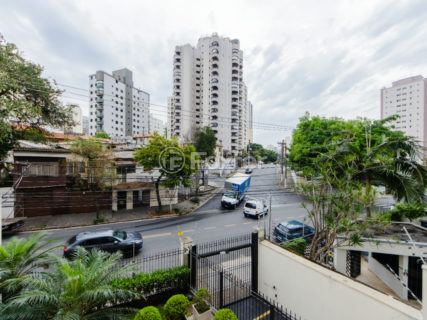 Image 31 - 1028906