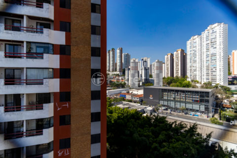 Image 31 - 1028907