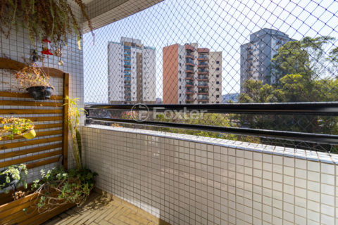 Image 32 - 1028907