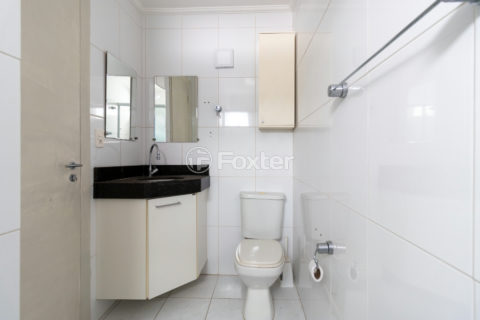 Image 21 - 1028918