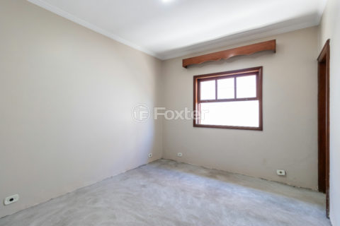 Image 10 - 1028927
