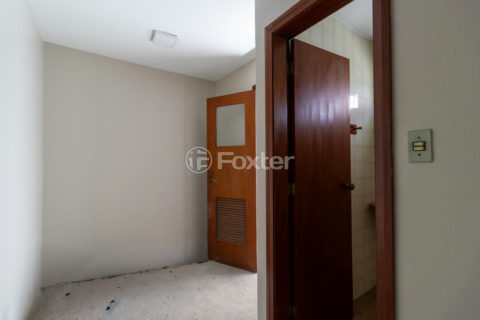 Image 32 - 1028927