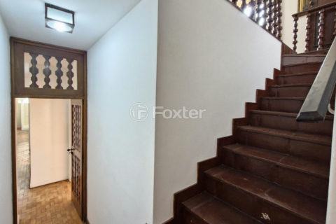 Image 17 - 1028930
