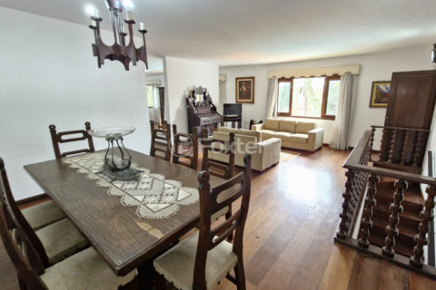 Image 11 - 1028930