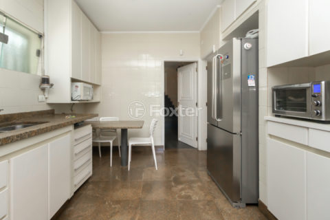 Image 34 - 1028932