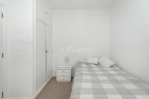 Image 28 - 1028932