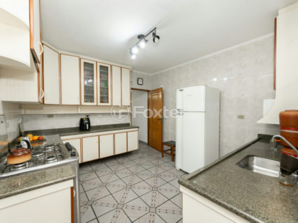 Image 22 - 1028935