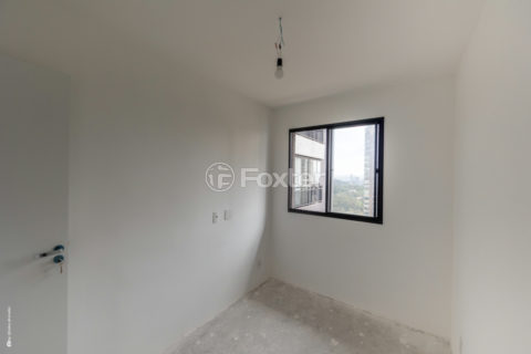 Image 7 - 1028937