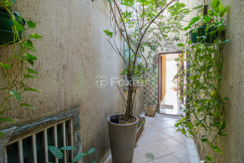 Image 9 - 1028941