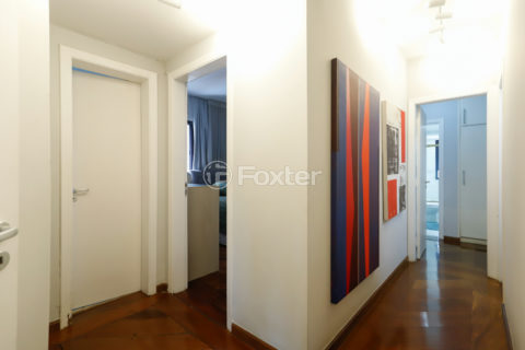 Image 21 - 1028942