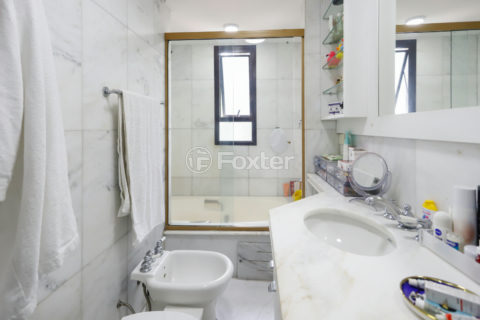 Image 41 - 1028942