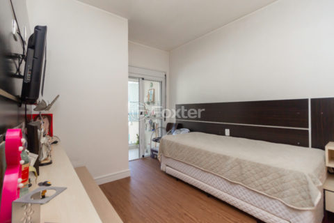 Image 21 - 1028951