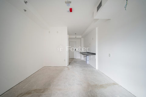 Image 10 - 1028959