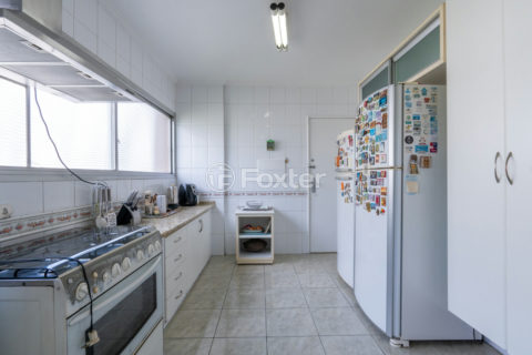 Image 33 - 1028964