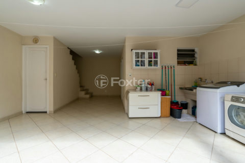 Image 23 - 1028982