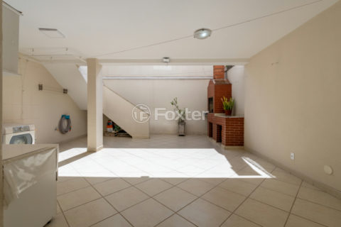 Image 20 - 1028982