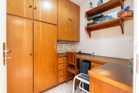 Image 37 - 1028992