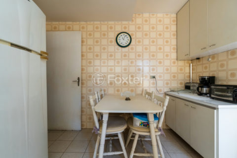 Image 29 - 1028992